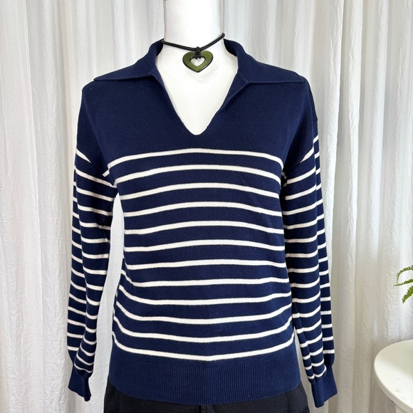 & Other Stories Sweaters - & Other Stories Navy and White V-Neck Sweater